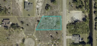 664 Hawthorne Ave S, Lehigh Acres, FL 33974