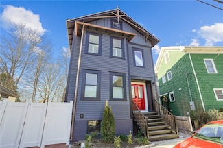 8 Cross St Unit 1, Newport, RI 02840