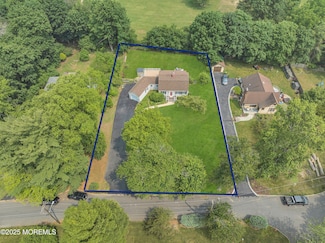 7 Elizabeth Pkwy, Eatontown, NJ 07724