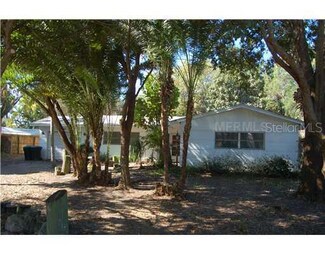 5147 37th St S Unit 1, Saint Petersburg, FL 33711