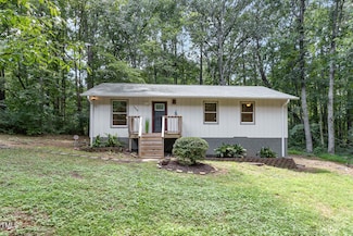 1512 Edwards Dr, Chapel Hill, NC 27516