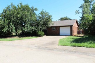 1021 E Moore Ave, Stillwater, OK 74075