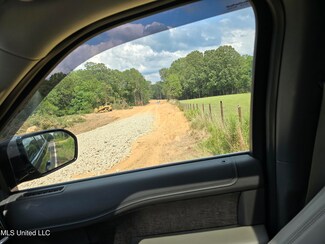 0009 Yellow Dog Rd, Senatobia, MS 38668