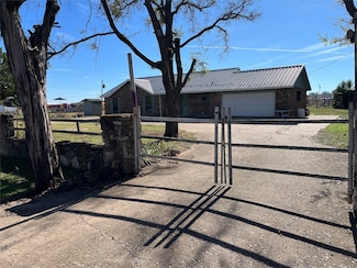 1133 County Road 1001, Glen Rose, TX 76043