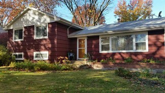 721 Elling Dr, Manhattan, KS 66502