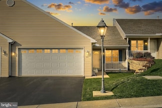 121 Furlong Way Unit 121, Red Lion, PA 17356