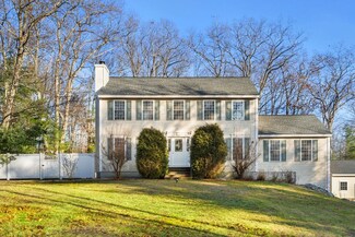 10 Carmel Way, Hooksett, NH 03106