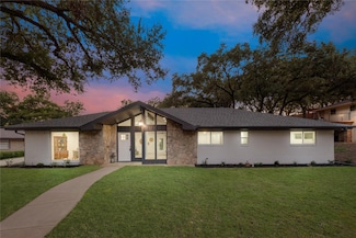 1202 Springwood Ct, Euless, TX 76040