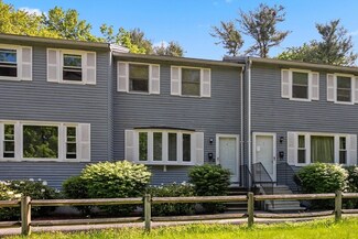 801 Robbins Ave Unit 4, Dracut, MA 01826
