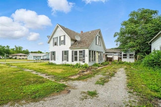 113 N Green St, Keota, IA 52248