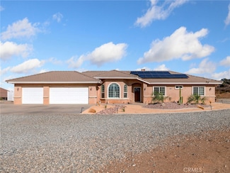 7925 Anaconda Ave, Oak Hills, CA 92344