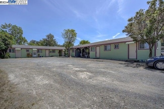 8080 State Highway 99e, Los Molinos, CA 96055
