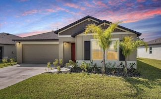 4025 Capri Coast Dr, Plant City, FL 33565