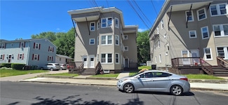 314 4th Ave Unit 3r, Woonsocket, RI 02895