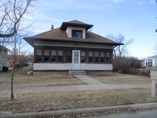 717 4th Ave, Washburn, ND 58577