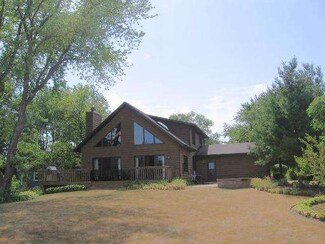 9311 Lakeshore Dr, Pleasant Prairie, WI 53158