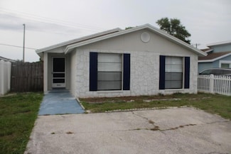8234 Ravencroft Dr, Tampa, FL 33615