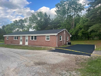 172 Victoria Ln, Radford, VA 24141