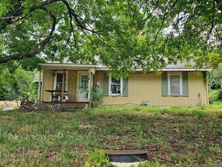 514 Southwest Blvd, Madison, KS 66860