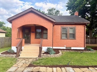 12418 Chrisann Ln, Saint Louis, MO 63127
