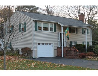 2 Eldor Dr, South Walpole, MA 02071
