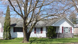 405 W Alyea St, Hebron, IN 46341