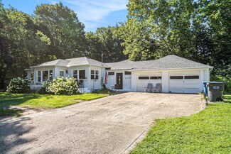 669 Melrose St, Plainwell, MI 49080