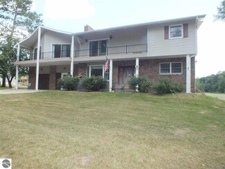 5157 Woodman Rd SW, South Boardman, MI 49680