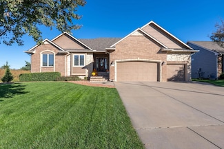 10307 W Westlakes Ct, Wichita, KS 67205