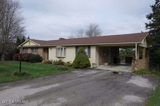 178 Lynnhaven Rd, Hillsville, VA 24343