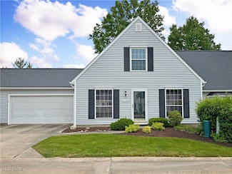 3430 E Prescott Cir, Cuyahoga Falls, OH 44223
