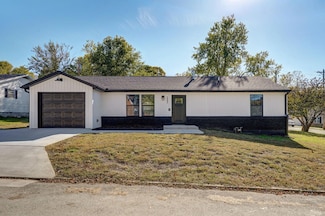 212 W South St, Mount Vernon, MO 65712