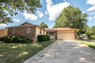 3141 E Sunset St, Springfield, MO 65804