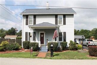 921 Maple St, Ruffs Dale, PA 15679