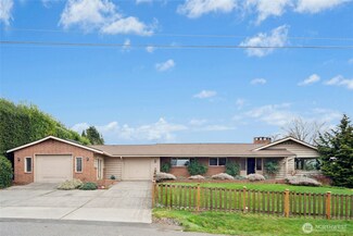 12038 86th Ave NE, Kirkland, WA 98034