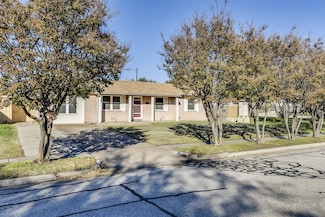 1105 Fairdale St, Irving, TX 75062