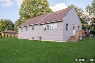 3994 Canal Ave SW, Grandville, MI 49418