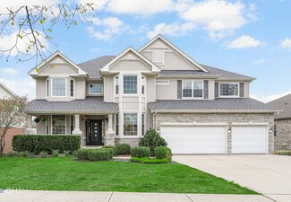 1699 Saint Andrew Dr, Vernon Hills, IL 60061