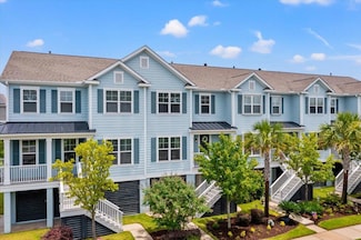 1582 Prince Edward St, Mount Pleasant, SC 29466