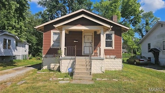 830 N 83rd St, East Saint Louis, IL 62203