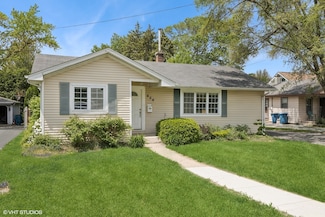 656 S York St, Elmhurst, IL 60126
