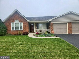 1301 Woodridge Dr, Middletown, PA 17057