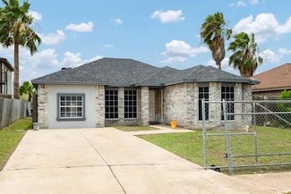 2814 Del Oro Dr, Mission, TX 78572