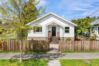 6025 48th Ave SW, Seattle, WA 98136