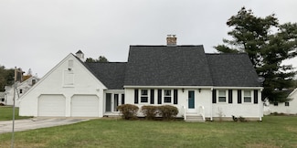 5 Cross Rd, Hebron, NH 03241