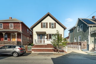 566 S 2nd St, New Bedford, MA 02744