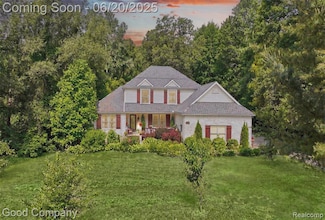 115 Audubon Dr, White Lake, MI 48383