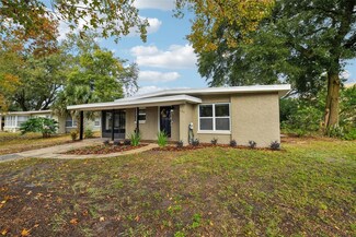 124 Pinecrest Dr, Sanford, FL 32773