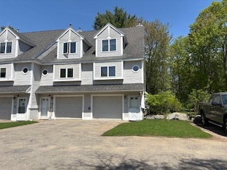 66 Schooner Landing, Hampton, NH 03842