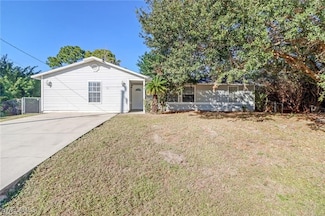 2912 9th St W, Lehigh Acres, FL 33971